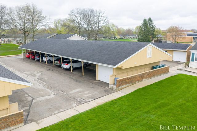 998 Village Lane, Georgetown Twp, MI 49428