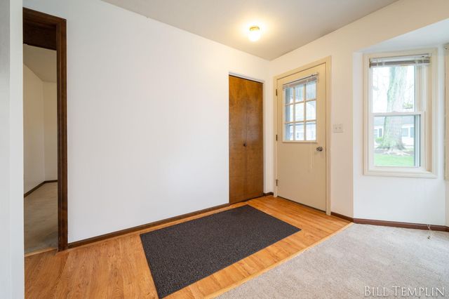 998 Village Lane, Georgetown Twp, MI 49428