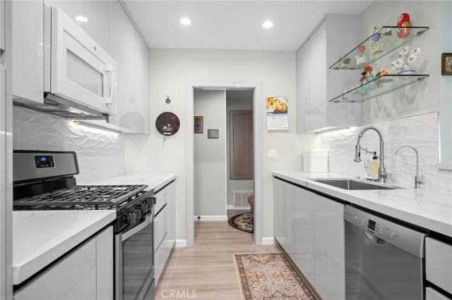 14607 Erwin 107, Van Nuys, CA 91411