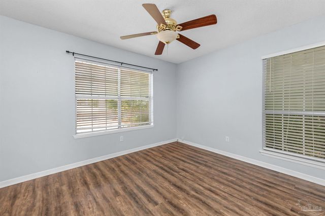 10150 Guidy Ln, Pensacola, FL 32514