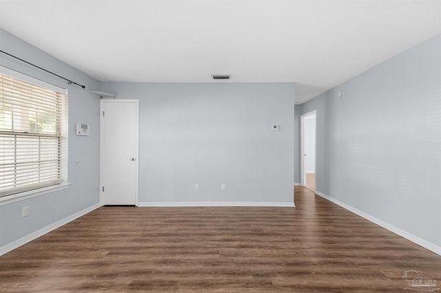 10150 Guidy Ln, Pensacola, FL 32514