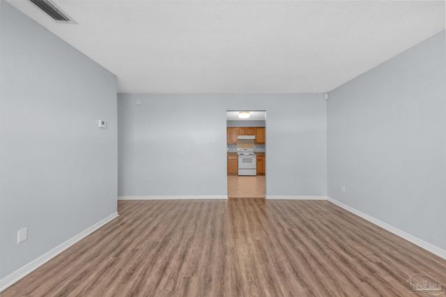 10150 Guidy Ln, Pensacola, FL 32514