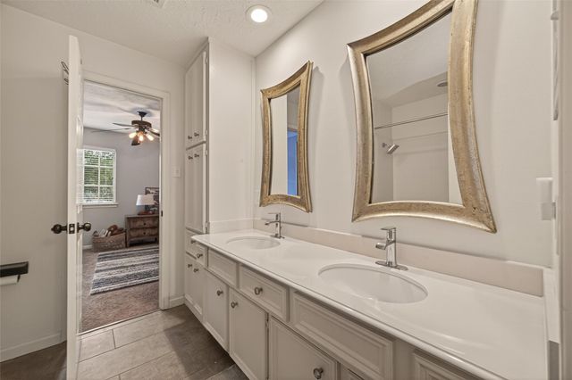 3107 E Hickory Park Circle, Sugar Land, TX 77479