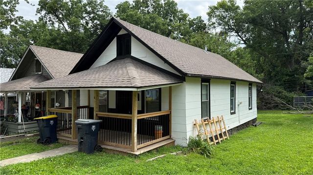 2031 Lister Avenue, Kansas City, MO 64127