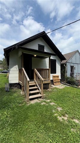 2031 Lister Avenue, Kansas City, MO 64127