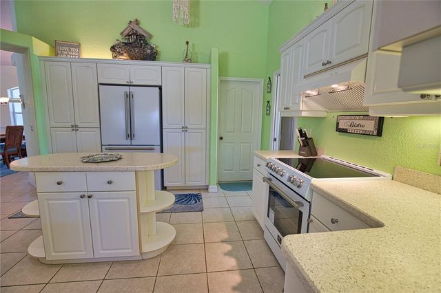 525 ROTONDA CIRCLE, Rotonda West, FL 33947
