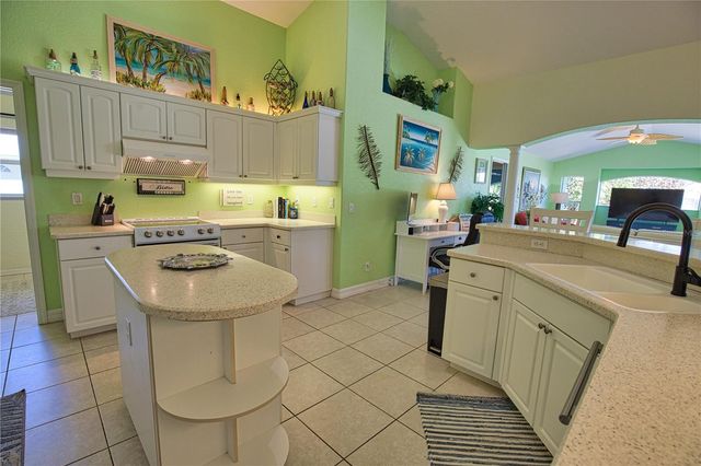 525 ROTONDA CIRCLE, Rotonda West, FL 33947
