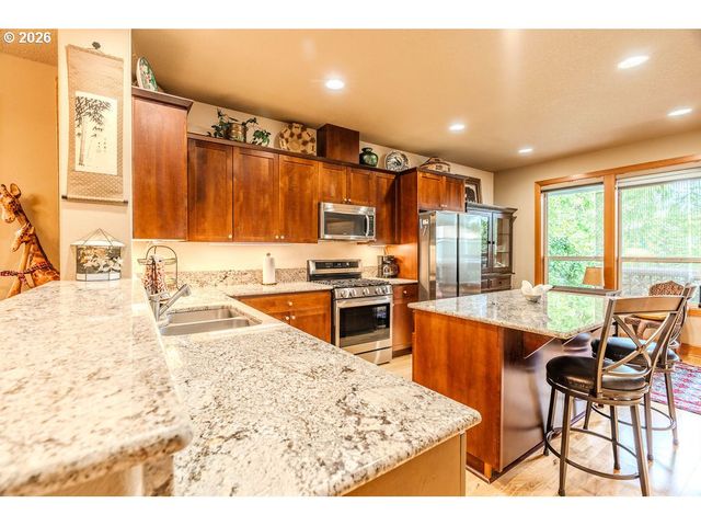 703 Se ANDERSON Ln, Gresham, OR 97080