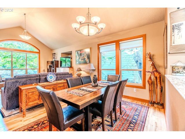 703 Se ANDERSON Ln, Gresham, OR 97080