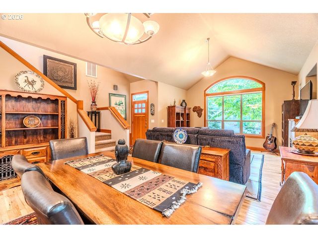 703 Se ANDERSON Ln, Gresham, OR 97080