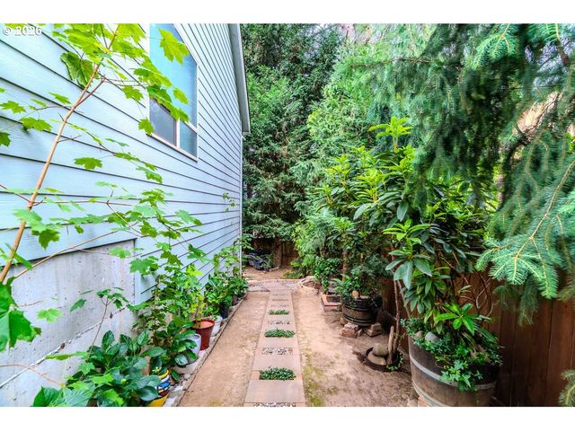 703 Se ANDERSON Ln, Gresham, OR 97080