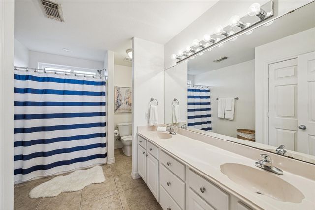 13723 Pirates Beach Boulevard, Galveston, TX 77554