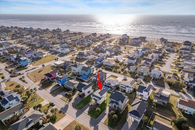 13723 Pirates Beach Boulevard, Galveston, TX 77554