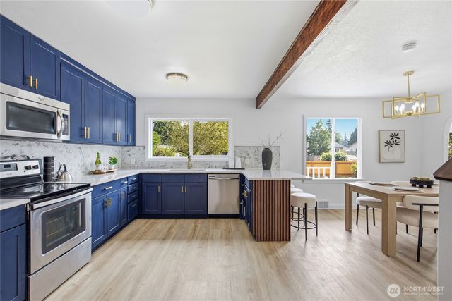 8407 Winona Street SW, Lakewood, WA 98498