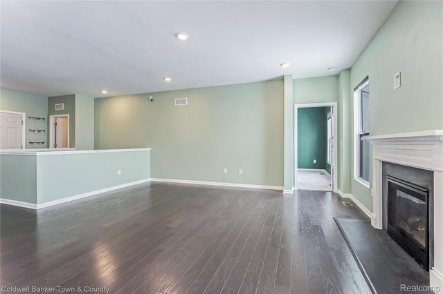 8126 Carston Lane, Green Oak Township, MI 48116