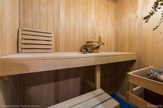 8126 Carston Lane, Green Oak Township, MI 48116