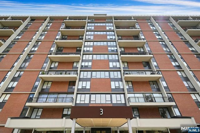 3 Horizon Road 1033, Fort Lee, NJ 07024