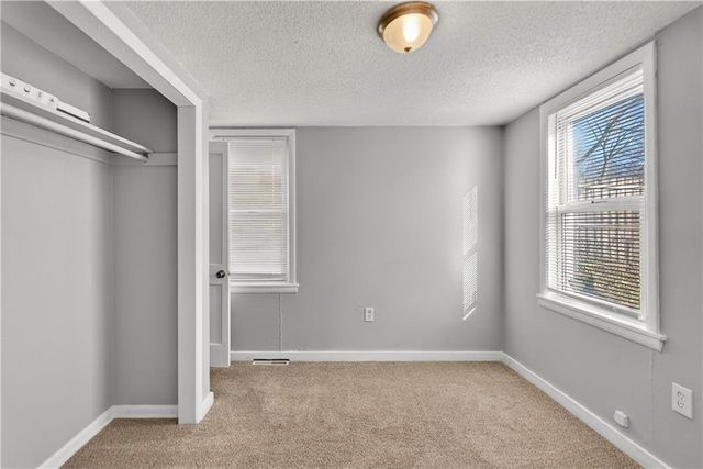 429 NE 42nd Street, Kansas City, MO 64116