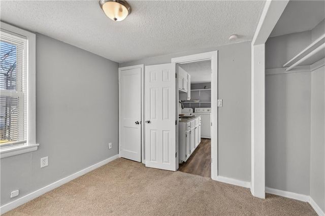 429 NE 42nd Street, Kansas City, MO 64116