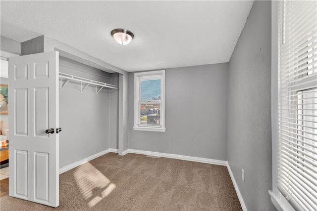 429 NE 42nd Street, Kansas City, MO 64116