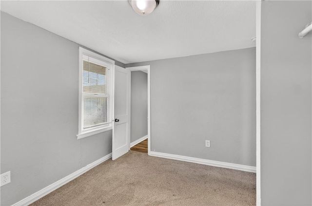 429 NE 42nd Street, Kansas City, MO 64116