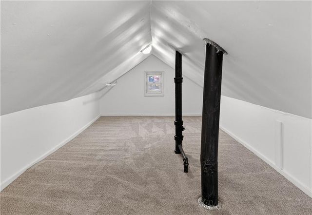 429 NE 42nd Street, Kansas City, MO 64116