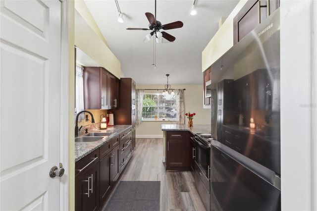 1405 E FRANCES AVENUE, Plant City, FL 33563