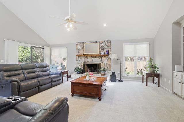 18 Lavington Road, Charleston, SC 29407