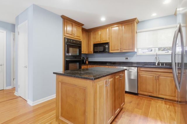 18 Lavington Road, Charleston, SC 29407