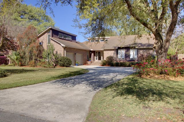 18 Lavington Road, Charleston, SC 29407