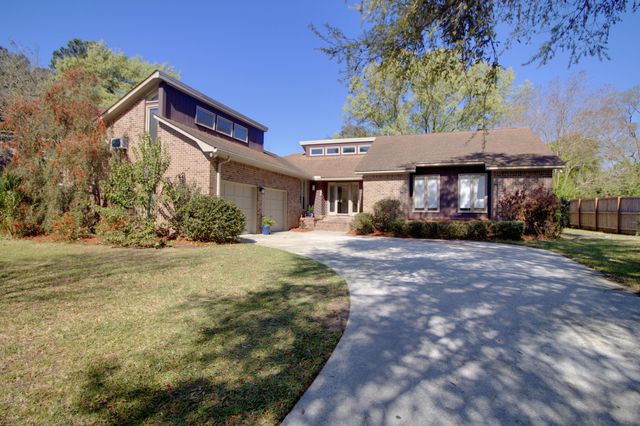 18 Lavington Road, Charleston, SC 29407