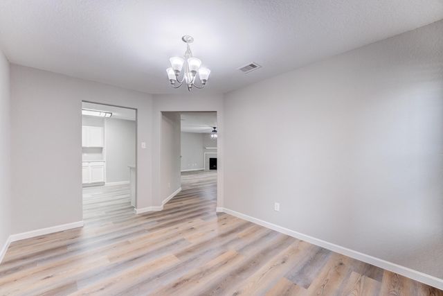 8038 Narrow Brook Way, Houston, TX 77016