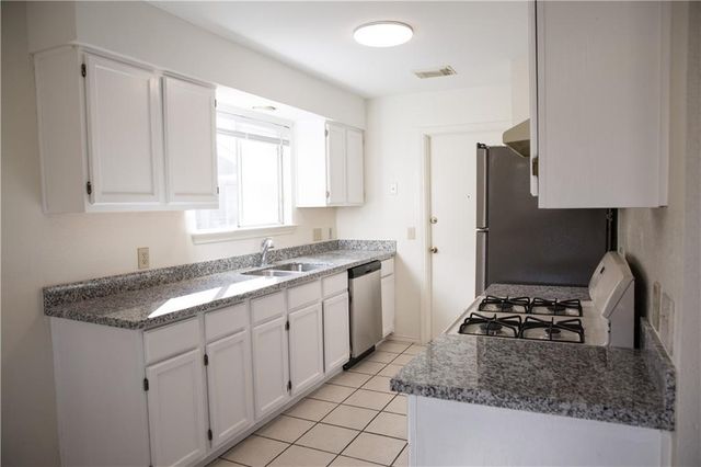 5912 Shreveport DR, Austin, TX 78727