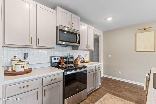 6220 Centipede Place, Castle Hayne, NC 28429