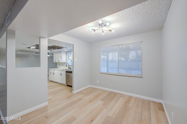 4733 W HAYWARD Avenue, Glendale, AZ 85301