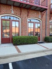 2325 Log Cabin Drive 103, Smyrna, GA 30080