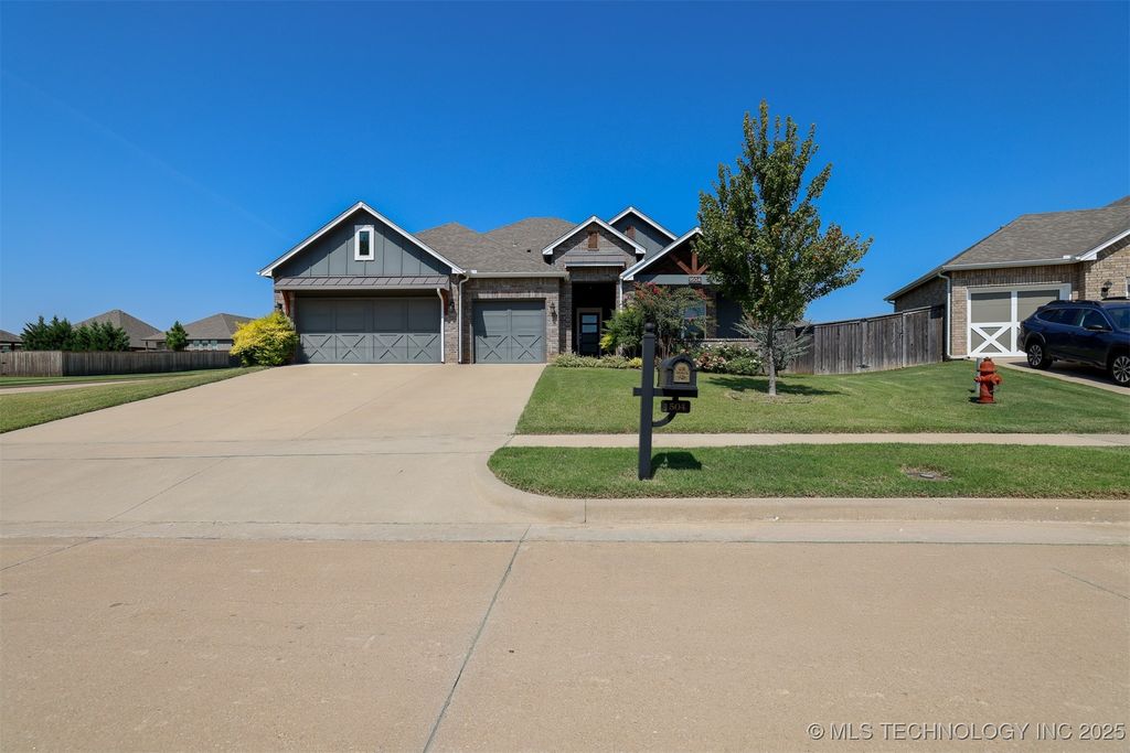 1504 E Mobile Street, Broken Arrow, OK 74011
