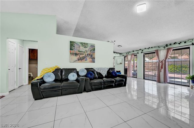 3222 East Oquendo Road, Las Vegas, NV 89120