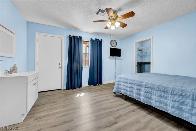 3222 East Oquendo Road, Las Vegas, NV 89120