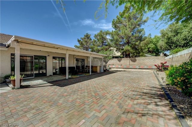 3222 East Oquendo Road, Las Vegas, NV 89120