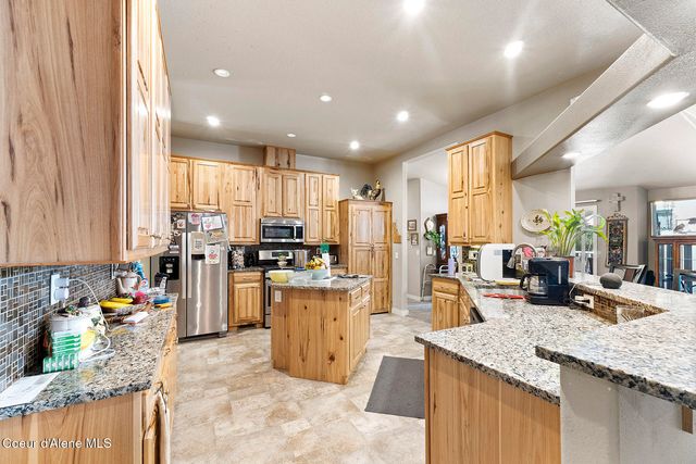 11248 N Bruss Rd, Rathdrum, ID 83858