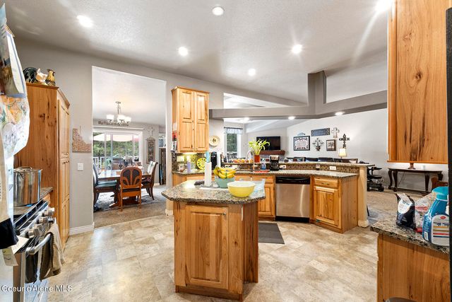 11248 N Bruss Rd, Rathdrum, ID 83858