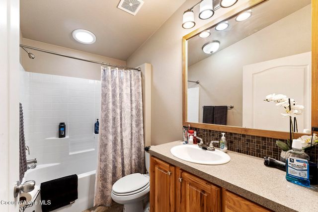 11248 N Bruss Rd, Rathdrum, ID 83858