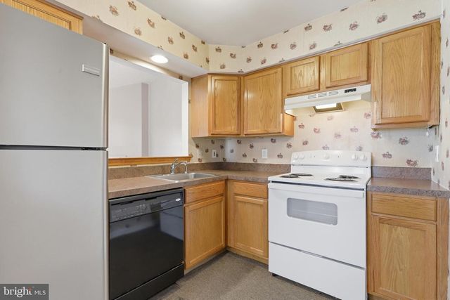 702 EATON CT, Quakertown, PA 18951