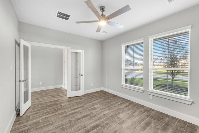 4506 Whisperwood Drive, Rosenberg, TX 77471