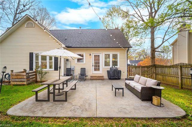 1600 Springfield Way Drive, Clemmons, NC 27012