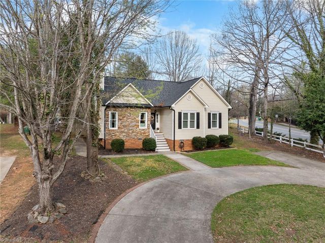 1600 Springfield Way Drive, Clemmons, NC 27012