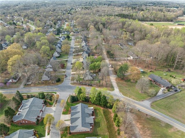 1600 Springfield Way Drive, Clemmons, NC 27012