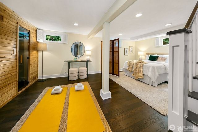647 NW 51st Street, Seattle, WA 98107