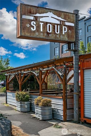 647 NW 51st Street, Seattle, WA 98107